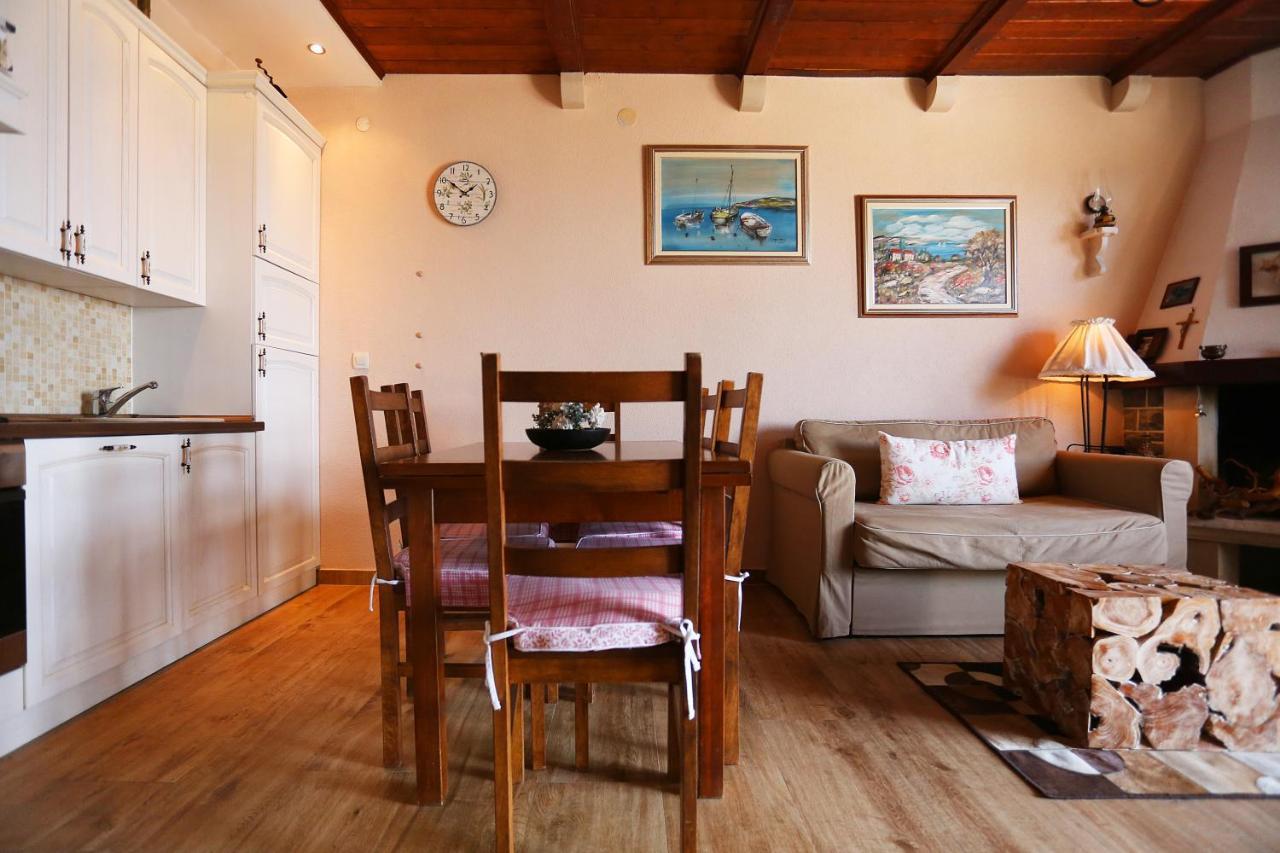 Idyllic Villa Marieta With Private Pool And Unforgettable View Makarska Zewnętrze zdjęcie